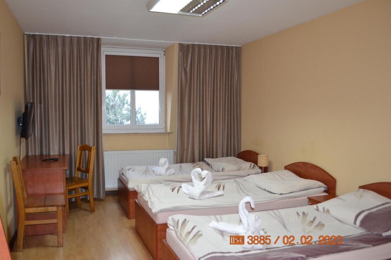 Hotel I Restauracja Jaskolka Alojzow Екстер'єр фото