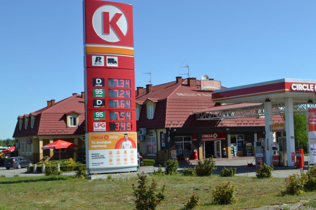 Hotel I Restauracja Jaskolka Alojzow Екстер'єр фото